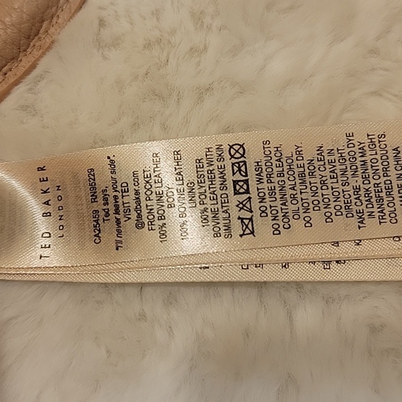 Ted Baker Embossed Leather Bucket Bag in Blush & Python print - Picture 10 of 10